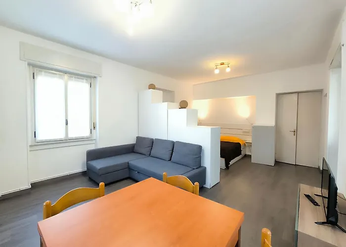 Piccolo Lupo Στρέσα